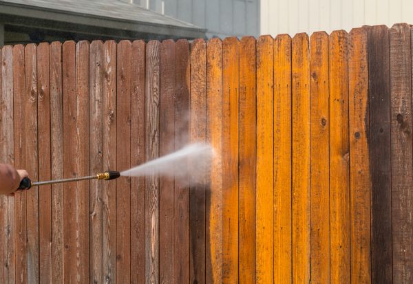 Cost of Fence Power Washing in Paso Robles