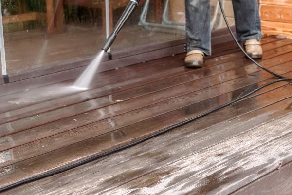 Cost of Pool Deck Power Washing in Paso Robles