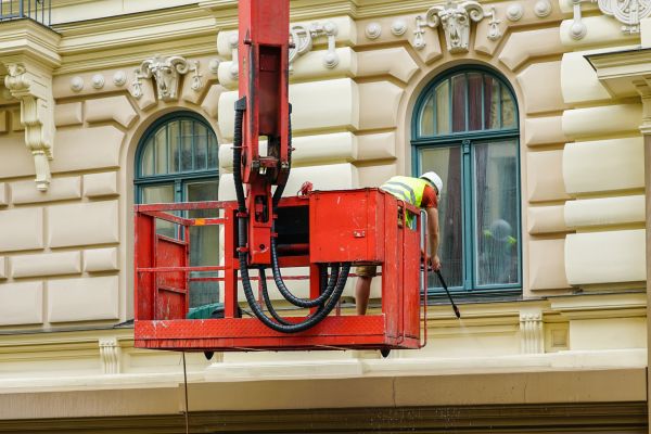 Cost of Building Power Washing in Paso Robles