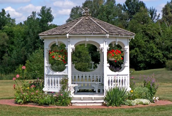 Cost of Gazebo Cleaning in Paso Robles