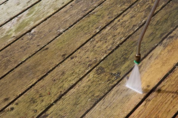 Cost of Deck Mold Removal in Paso Robles